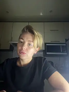 MartaLuna  online show from November 13, 3:33 pm