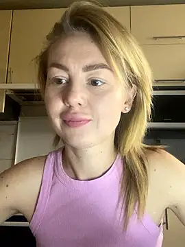 MartaLuna  online show from November 18, 11:58 am