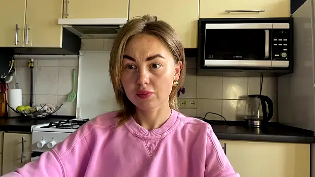 MartaLuna  online show from May 13, 1:52 pm