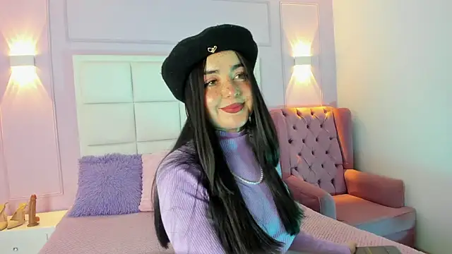 Ashleypetit online show from July 17, 1:29 pm