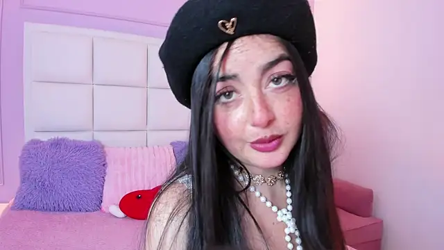 Ashleypetit online show from July 22, 1:58 pm