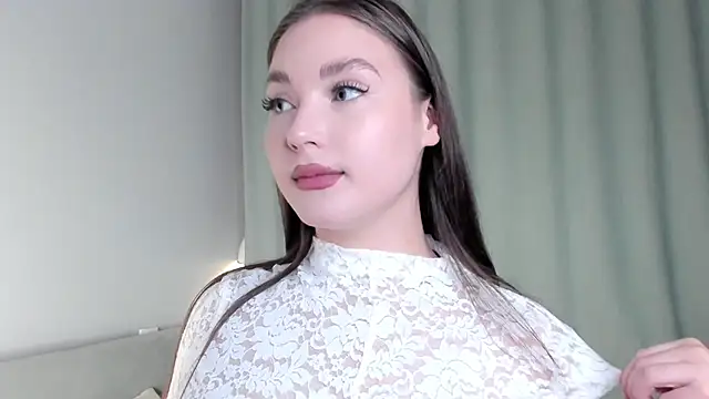 KristynSchwerin online show from September 28, 1:05 pm