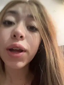 kimmy vegga2 online show from November 7, 2:50 pm