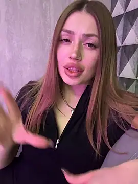 Elizabeth Tay online show from March 14, 6:46 pm