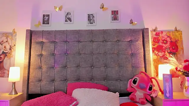 Linda Fosterr online show from March 26, 7:30 pm