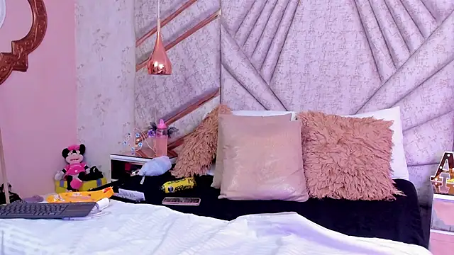 NatashaLimaa online show from October 26, 3:23 am