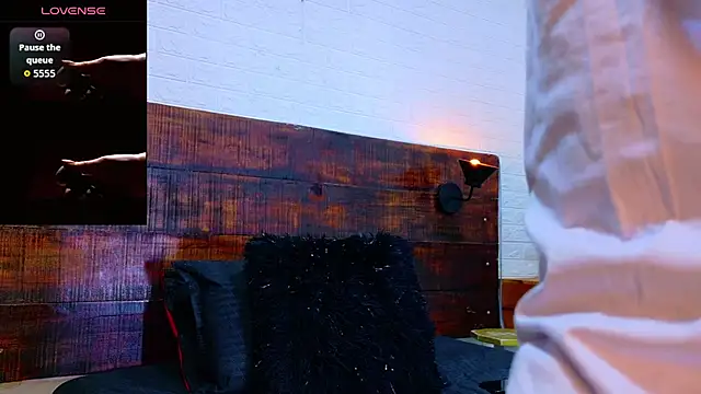 JhosuaVega online show from October 11, 9:24 pm