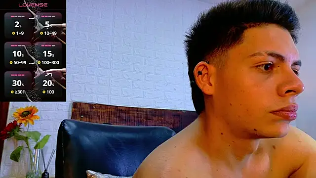 JhosuaVega online show from October 27, 7:07 pm