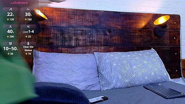 JhosuaVega online show from December 4, 2:54 am