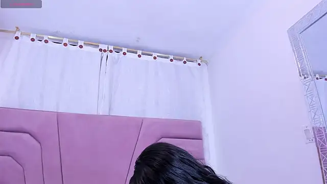 miajhonsonx online show from April 14, 3:18 pm