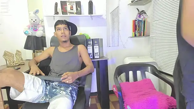 xxKamadevaxx online show from April 17, 12:30 pm