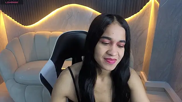 Snapshot of Maia_Tx chatting on November 9, 12:58 pm Maia Tx online show from November 9, 12:58 pm