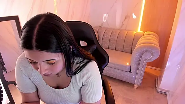 mia hot tf online show from October 4, 8:51 pm