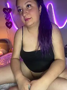 Emma  Fox  online show from December 1, 7:08 pm