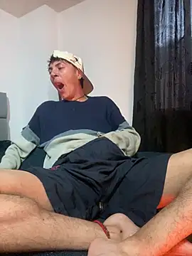 NaytonFreeman online show from December 17, 11:16 am