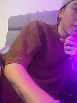 NaytonFreeman online show from February 2, 12:04 pm