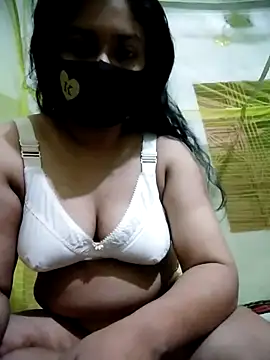 Snapshot of hafiza8746 chatting on September 13, 5:13 pm hafiza8746 online show from September 13, 5:13 pm