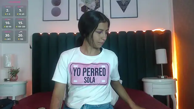 Snapshot of Keila_Fg chatting on November 25, 7:58 pm Keila Fg online show from November 25, 7:58 pm