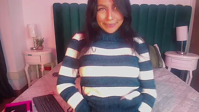 Snapshot of Keila_Fg chatting on January 6, 3:32 am Keila Fg online show from January 6, 3:32 am