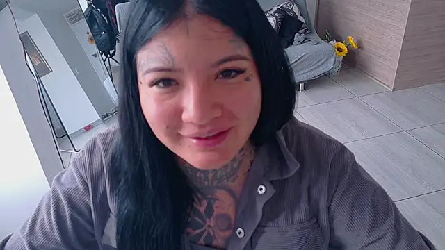 Snapshot of Unatatuada chatting on October 11, 12:36 pm Unatatuada online show from October 11, 12:36 pm