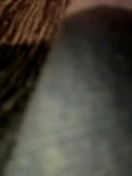 Snapshot of busnfatnutsLildee chatting on October 25, 11:29 am busnfatnutsLildee online show from October 25, 11:29 am