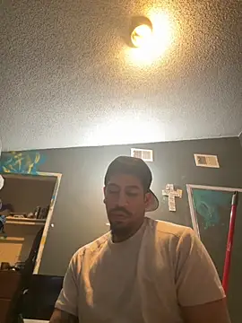 Snapshot of busnfatnutsLildee chatting on November 10, 1:04 am busnfatnutsLildee online show from November 10, 1:04 am