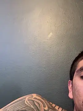 Snapshot of busnfatnutsLildee chatting on November 11, 4:51 pm busnfatnutsLildee online show from November 11, 4:51 pm