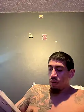 Snapshot of busnfatnutsLildee chatting on November 19, 7:41 am busnfatnutsLildee online show from November 19, 7:41 am