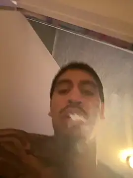 Snapshot of busnfatnutsLildee chatting on November 20, 4:45 am busnfatnutsLildee online show from November 20, 4:45 am