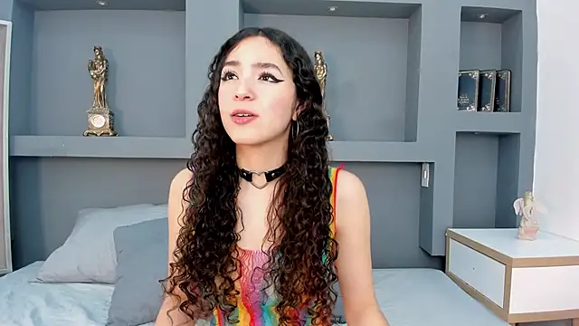 KiaraSar online show from October 1, 1:17 pm