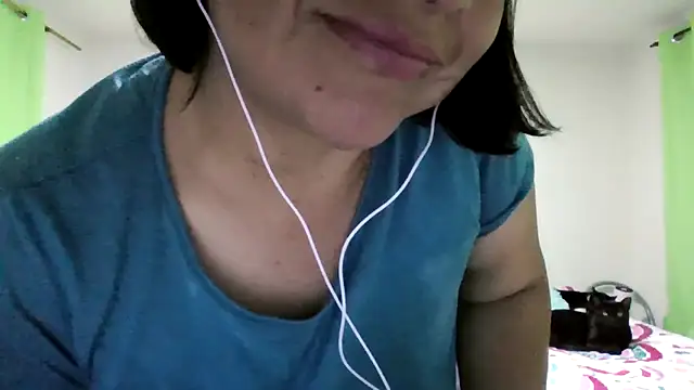 adri89-g online show from June 22, 1:07 am