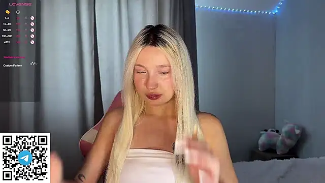 JennyFoxys online show from September 19, 9:32 am