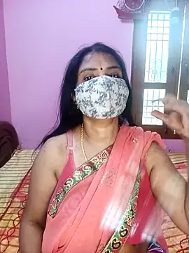 Snapshot of KannadaTamilTeluguBeauty chatting on October 28, 8:40 am KannadaTamilTeluguBeauty online show from October 28, 8:40 am