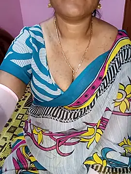 Snapshot of KannadaTamilTeluguBeauty chatting on December 1, 2:44 pm KannadaTamilTeluguBeauty online show from December 1, 2:44 pm