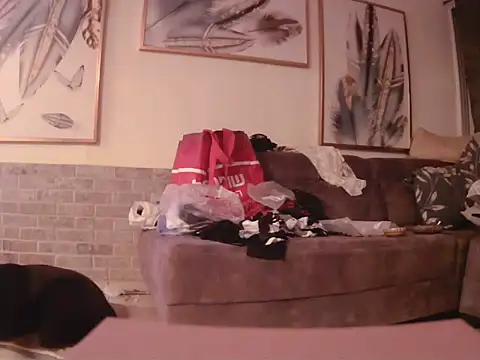 Snapshot of Alexis21821 chatting on September 16, 10:00 pm Alexis21821 online show from September 16, 10:00 pm