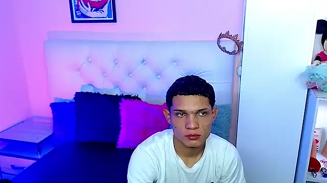 EL VENEZOLANO 22CM online show from September 25, 6:00 pm