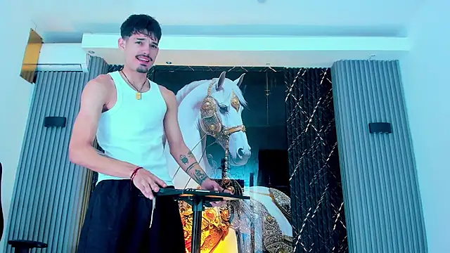 Iam Steven online show from October 17, 12:52 pm