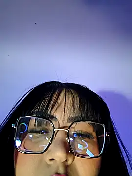 Snapshot of Gabilicious25 chatting on October 21, 9:10 am Gabilicious25 online show from October 21, 9:10 am