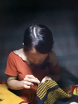 Snapshot of bonnie-00 chatting on October 21, 2:40 pm bonnie-00 online show from October 21, 2:40 pm