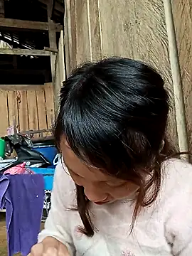 Snapshot of bonnie-00 chatting on November 5, 6:13 am bonnie-00 online show from November 5, 6:13 am