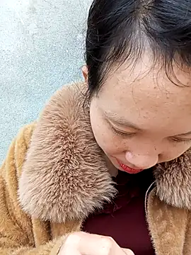 Snapshot of bonnie-00 chatting on November 17, 1:44 am bonnie-00 online show from November 17, 1:44 am