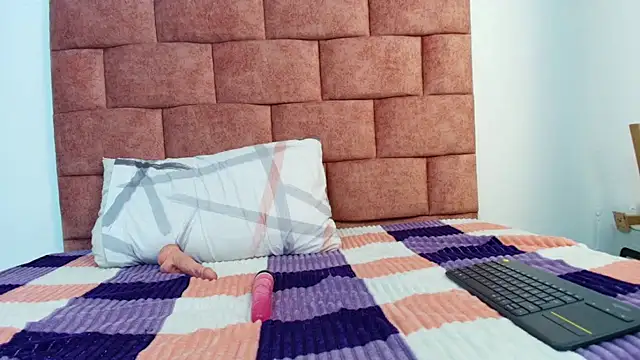 very slut online show from September 25, 2:32 pm