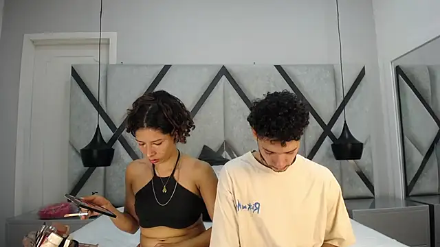 EthanCollen online show from October 18, 11:16 pm