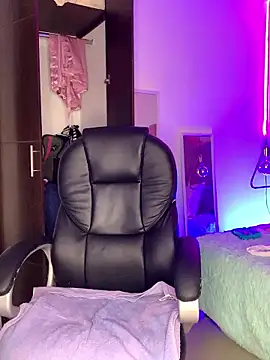 Snapshot of BunnyGlow50 chatting on January 10, 7:26 pm BunnyGlow50 online show from January 10, 7:26 pm