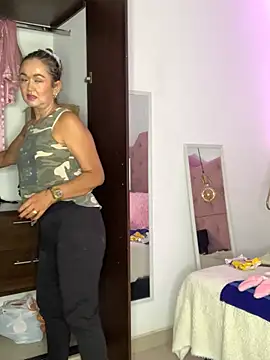 BunnyGlow50 online show from April 12, 7:41 pm