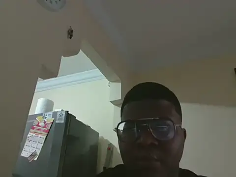 Elsuave28 online show from April 4, 11:02 pm