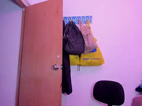 Annie rosse1017 online show from February 11, 6:07 am