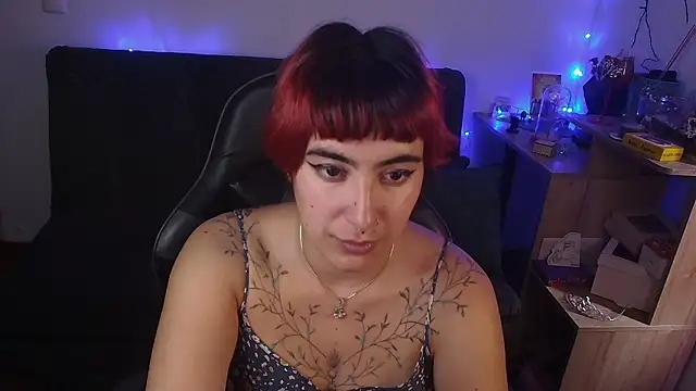 Miacatsito3 online show from March 24, 9:09 pm