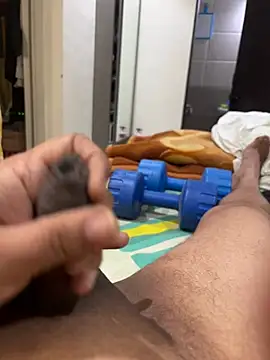 Snapshot of Adityashivani_143 chatting on February 16, 3:02 am Adityashivani 143 online show from February 16, 3:02 am