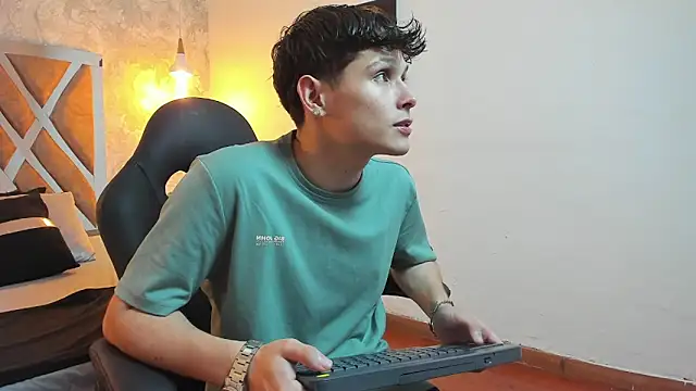 kraven lust online show from April 5, 3:04 am